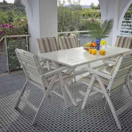 Semesterbostad Medea - 3-br Private Retreat With Pool & Terrace Polis