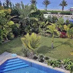 Medea - 3-br Private Retreat With Pool & Terrace بيت للعطل