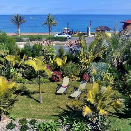 Medea - 3-br Private Retreat With Pool & Terrace *