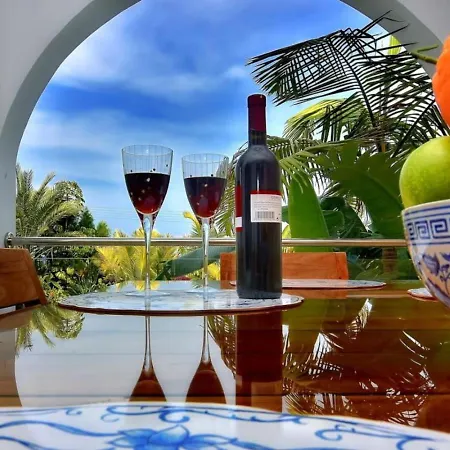 Medea - 3-br Private Retreat With Pool & Terrace * Полис